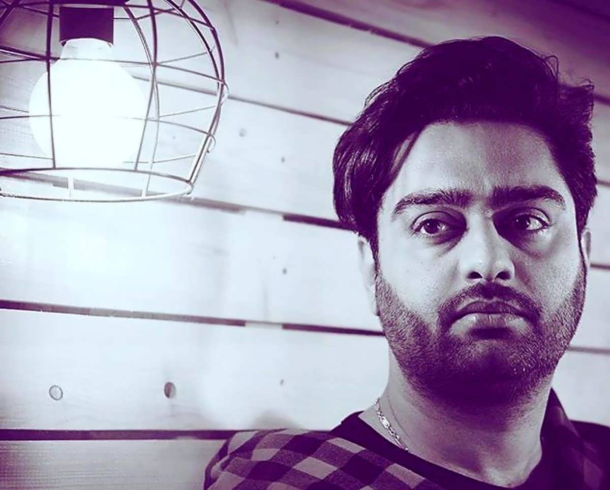 wallpaper Iman Ghiassi