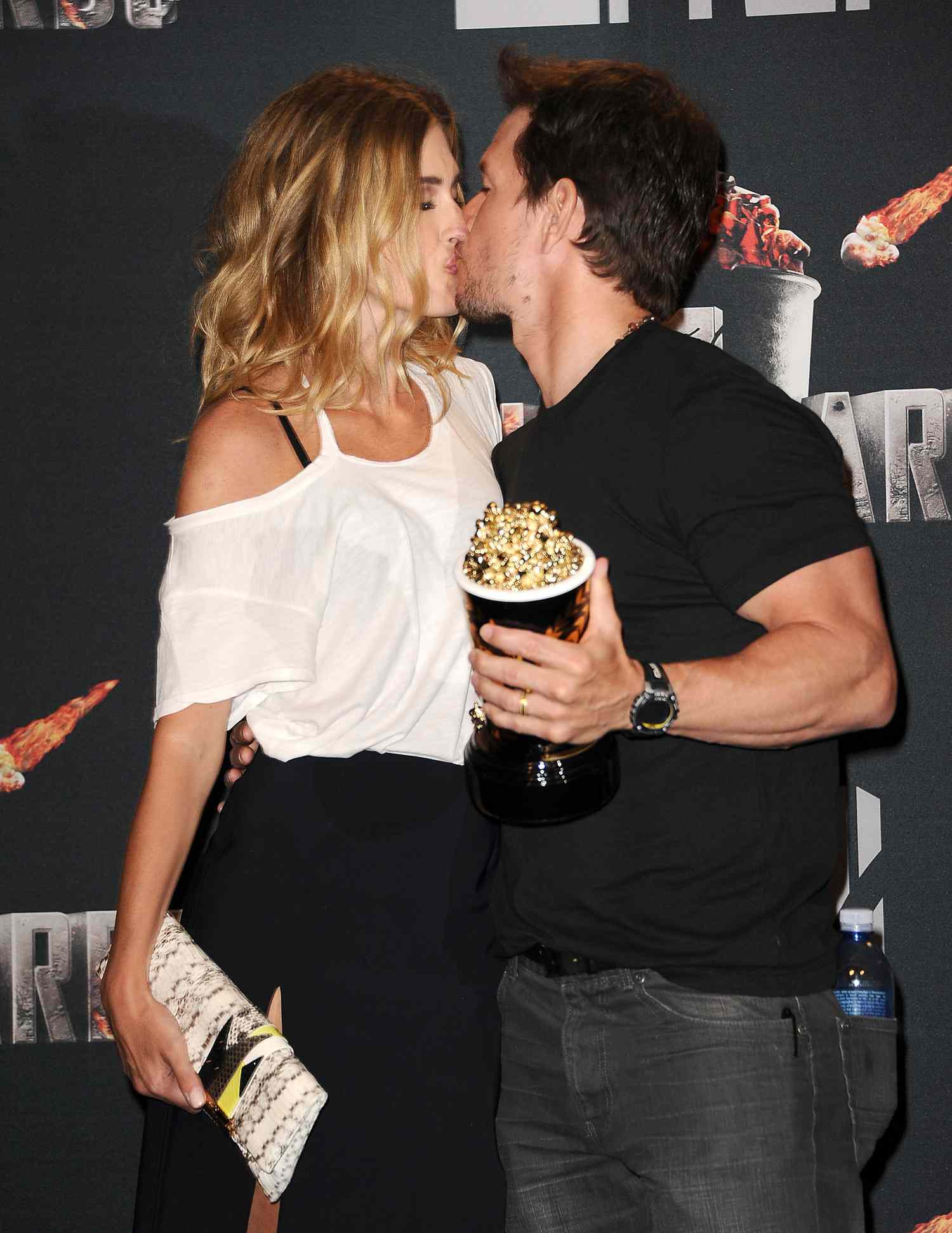 عکس همسر مارک والبرگ