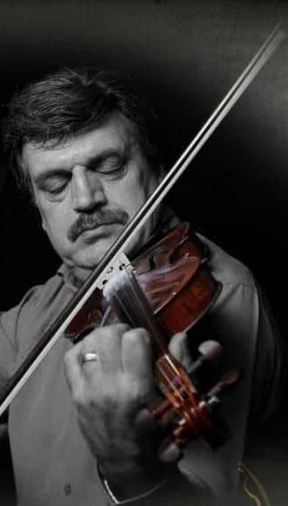 والپیپر بابک رادمنش