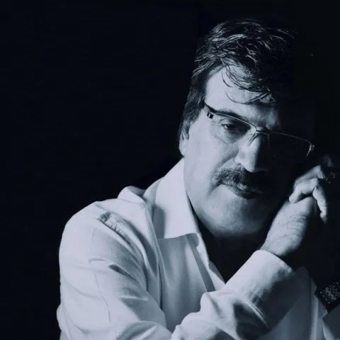 والپیپر بابک رادمنش برای کامپیوتر