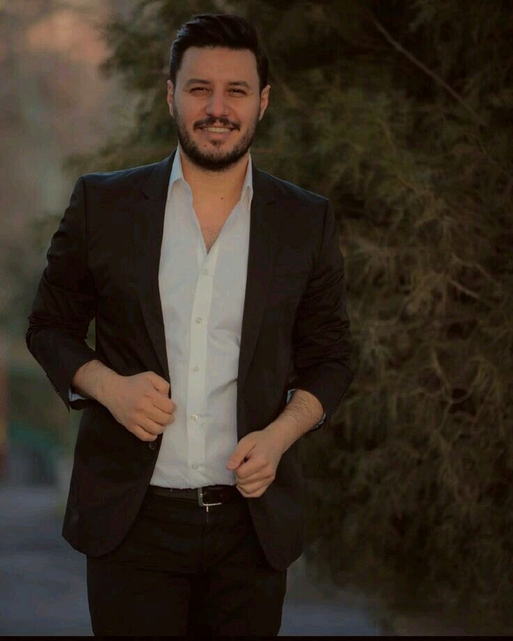 عکس پروفایل جواد عزتی