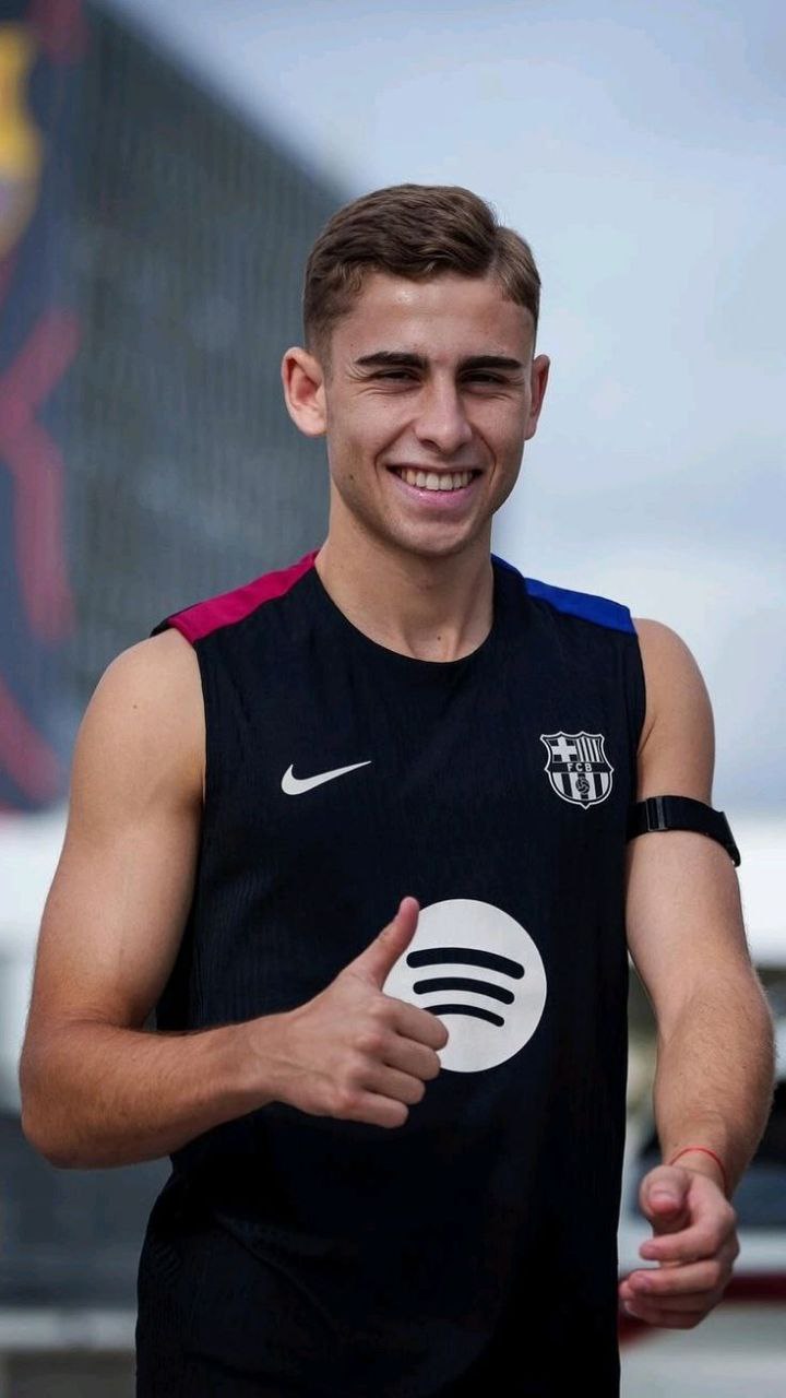 wallpaper 4k Fermin Lopez