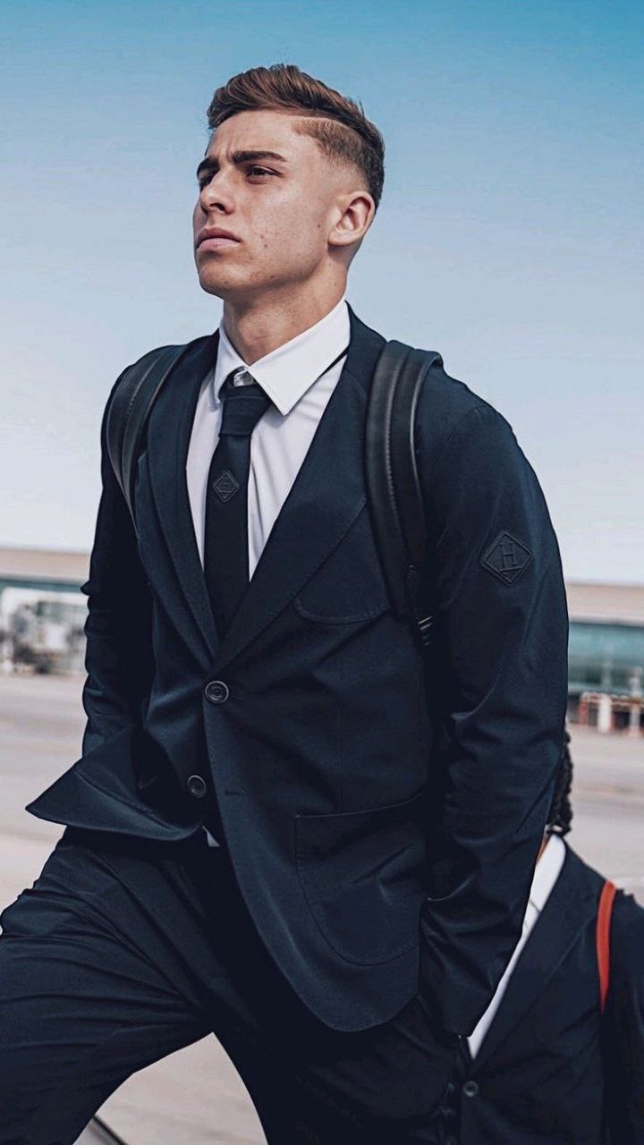 فرمین لوپز والپیپر