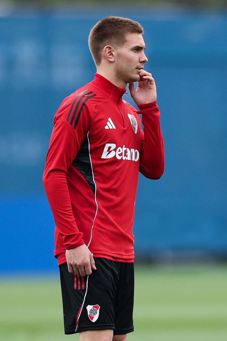 عکس فرانکو ماستانتوئونو فوتبالیست