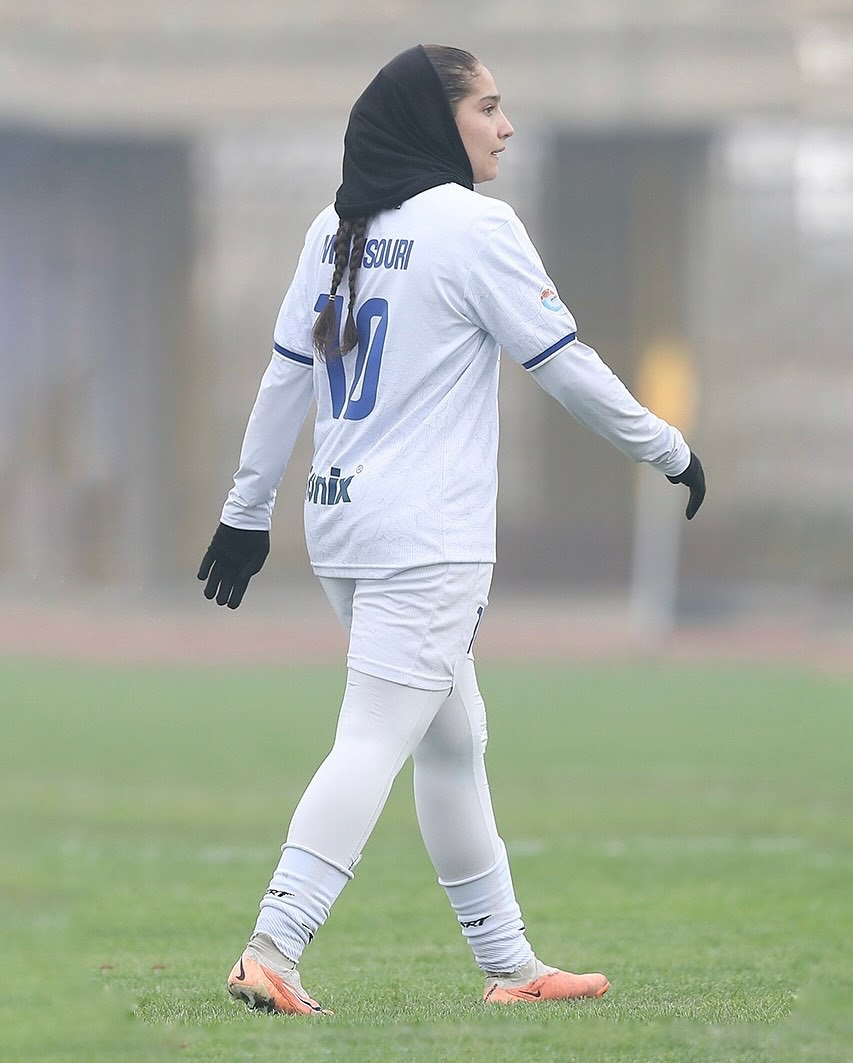 پست نازنین منصوری