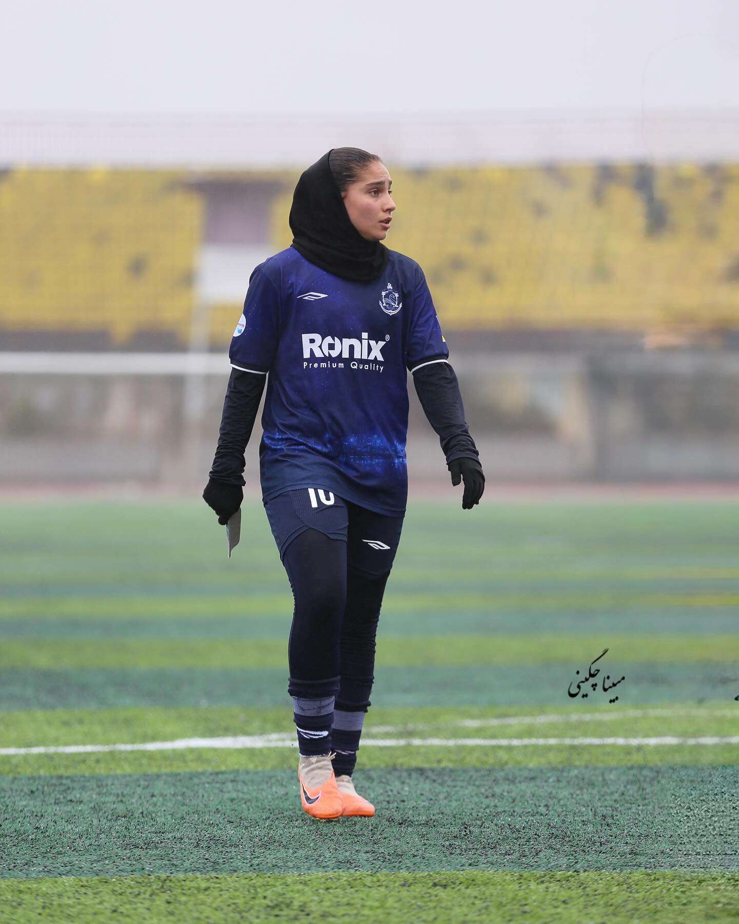 نازنین منصوری والپیپر 