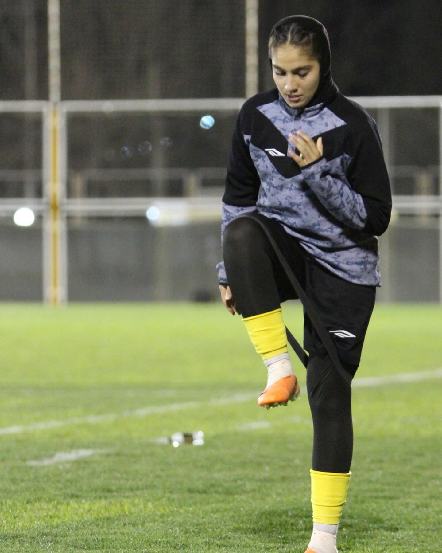 تکنین بازی نازنین منصوری