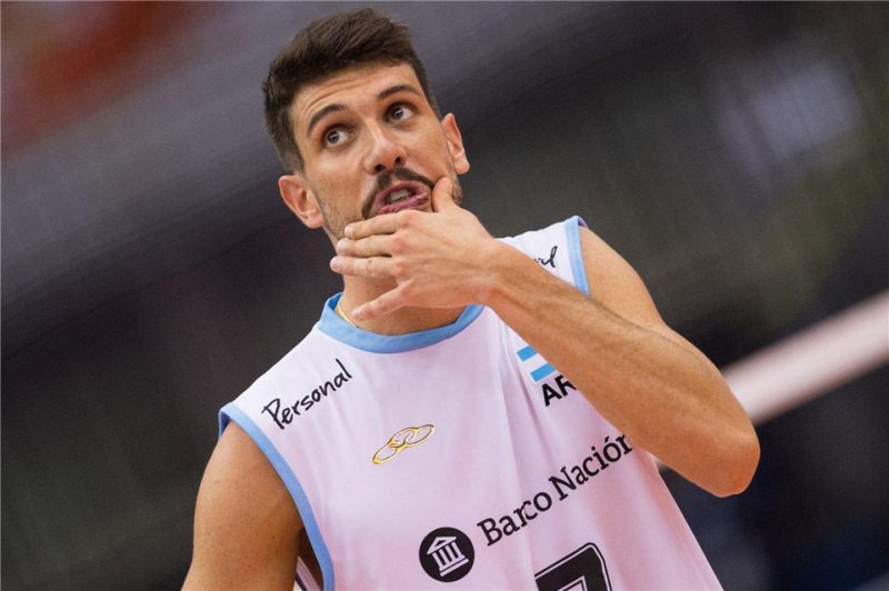فاکوندو کونته دریافت‌کننده قدرتی تیم ملی والیبال آرژانتین