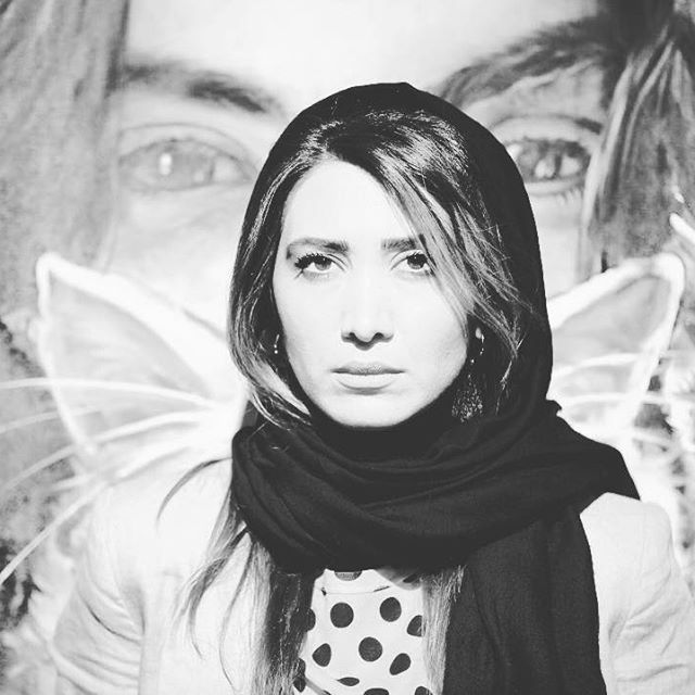 والپیپر نیکی مظفری