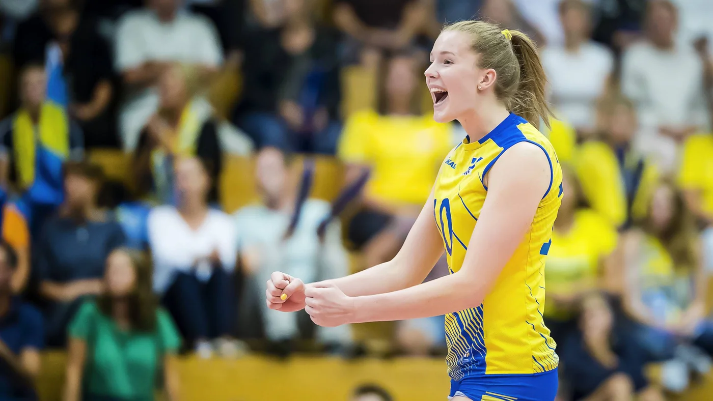 ایزابل هاک دریافت کننده قدرتی والیبال تیم صربستان ایزابل هاک دریافت کننده قدرتی والیبال تیم صربستان