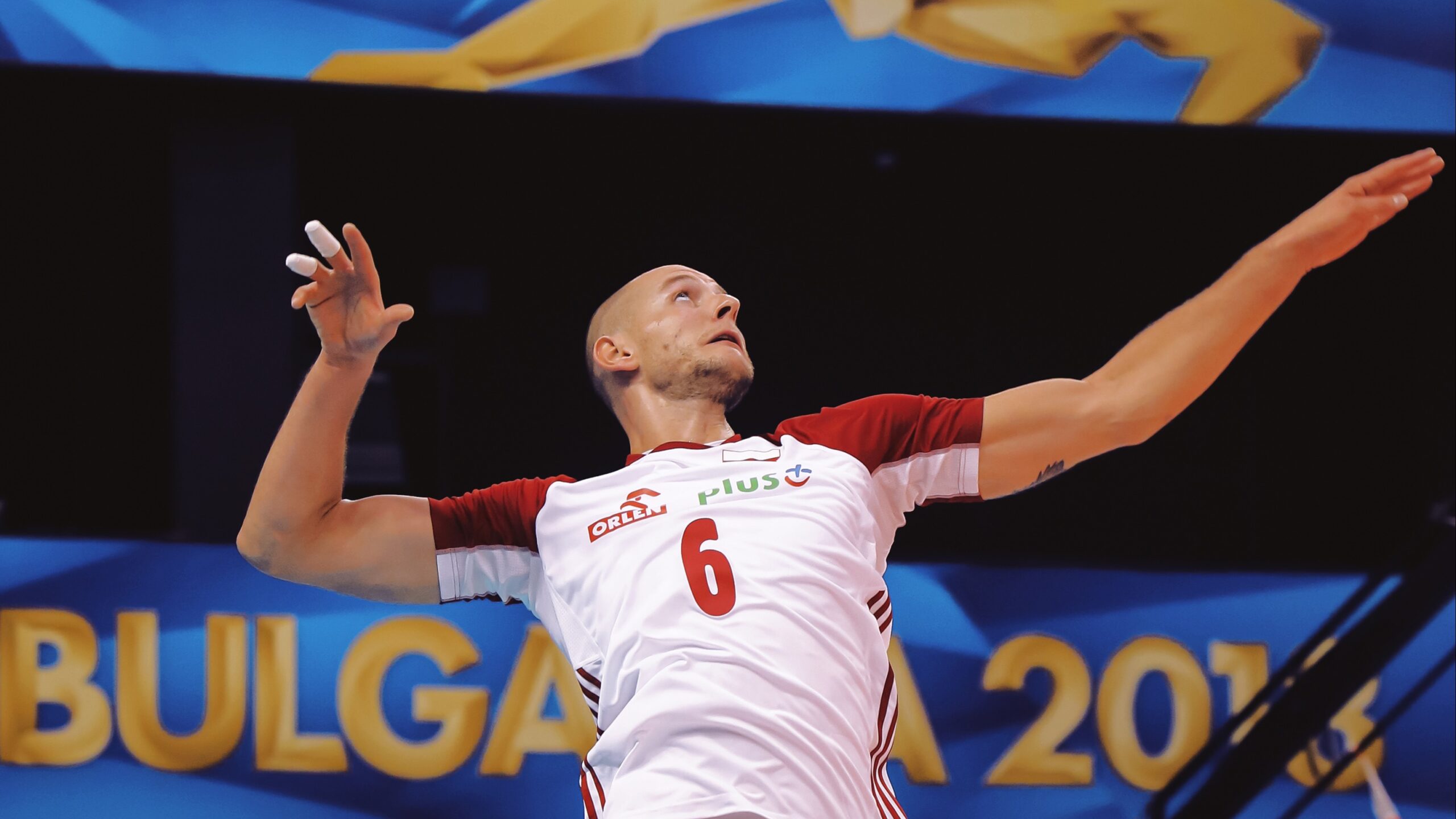 والپیپر بارتوش کورک فوتبالی 2025 والپیپر بارتوش کورک فوتبالی 2025