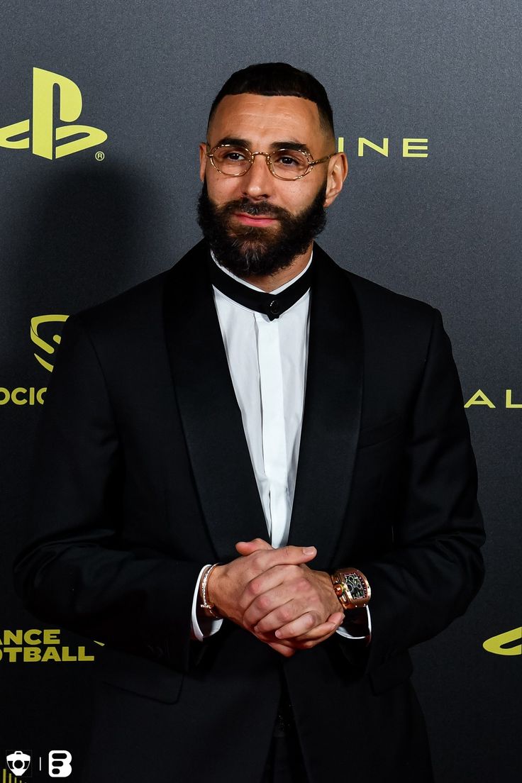 کریم بنزما پردرآمد ترین فوتبالیست 