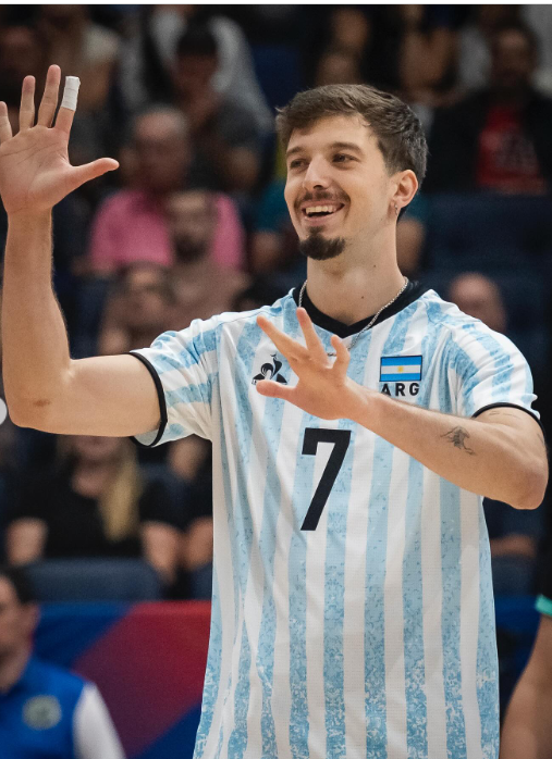 عکس لوسیانو پالونسکی والیبال آرژانتین