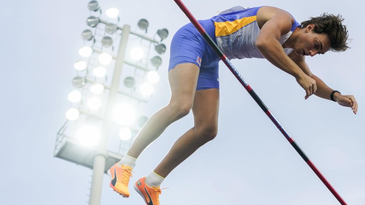 والپیپر آرماند دوپلانتیس والپیپر آرماند دوپلانتیس