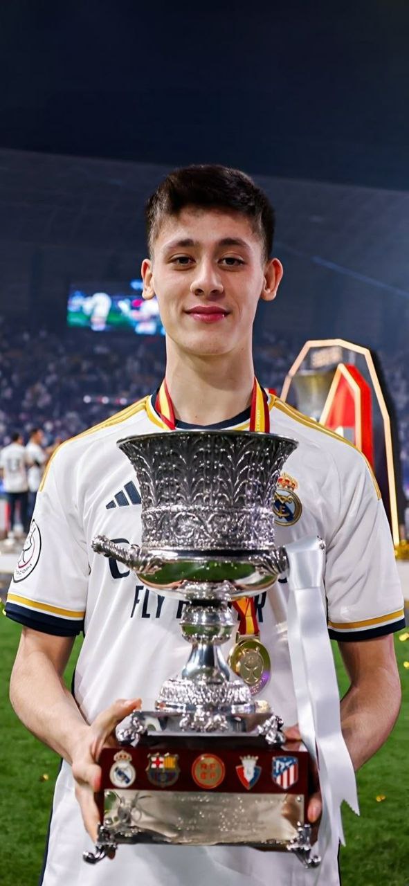 مارتیم نتو نامزد بازیکن زیر ۲۳ سال مارتیم نتو نامزد بازیکن زیر ۲۳ سال