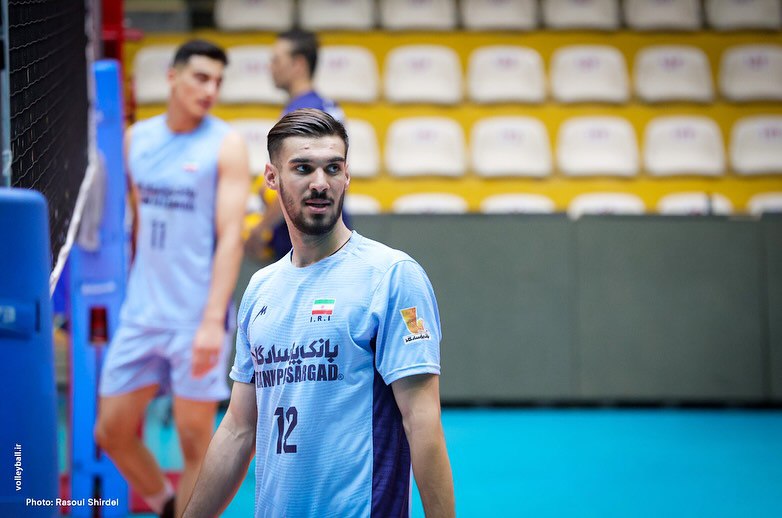 عکس سید متین حسینی والیبال