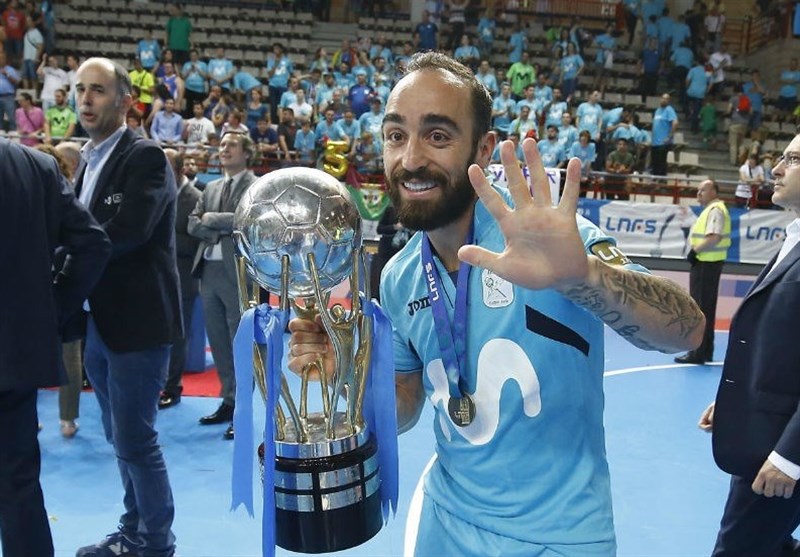 ریکاردینیو بهترین بازیکن فوتسال ریکاردینیو بهترین بازیکن فوتسال