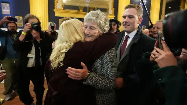 کاترین کانلی نامزد چپ‌گرا