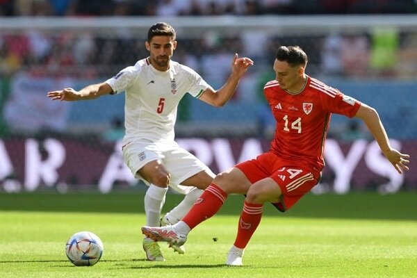 اخطار به بازیکنان فوتبال ایران و روسیه