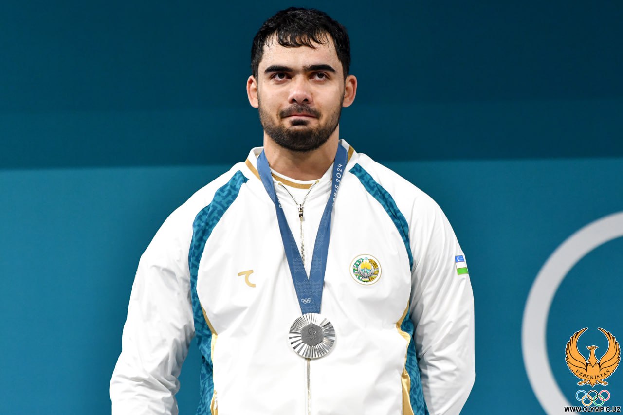 اکبر ژوارئف طلای رکورد جهان 