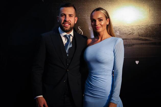 عکس جوردی آلبا و همسرش عکس جوردی آلبا و همسرش