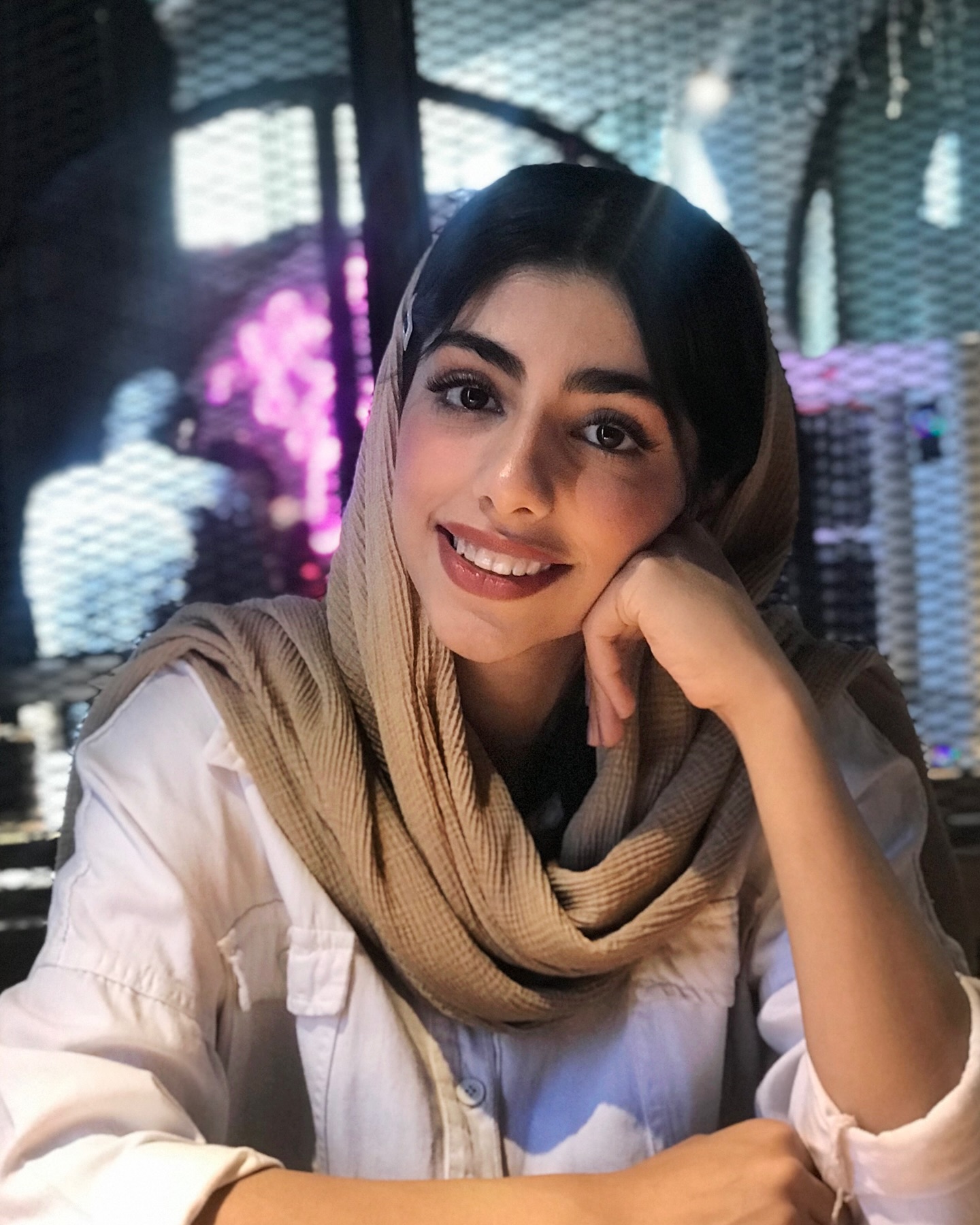 عکس مهلا مومن زاده برای پروفایل عکس مهلا مومن زاده برای پروفایل