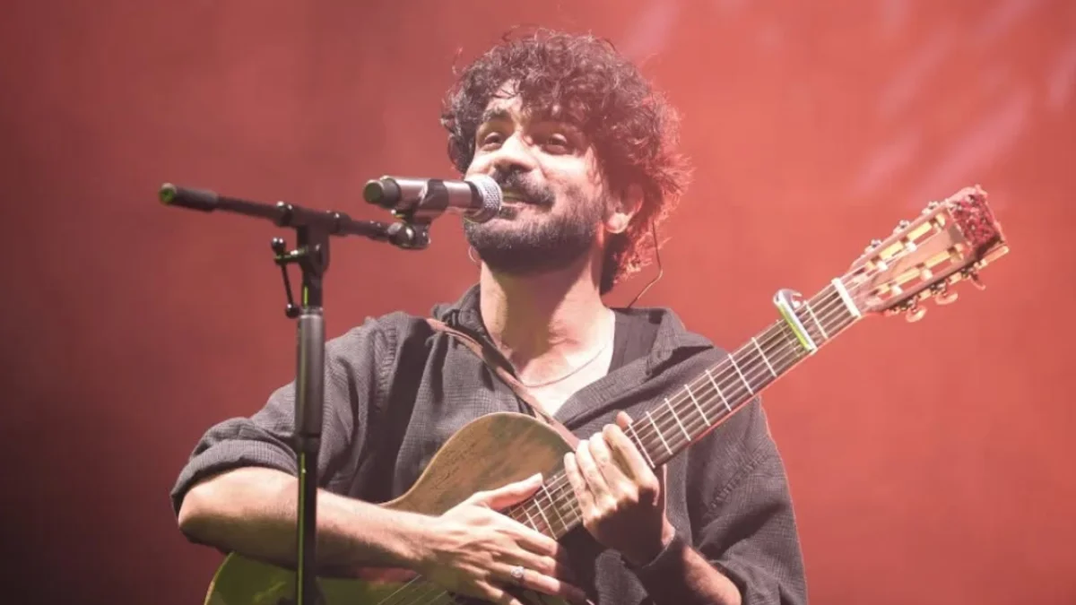 عرفان طهماسبی در عصر جدید فینال عرفان طهماسبی در عصر جدید فینال