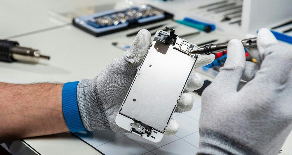 تعمیر گوشی آیفون در محل