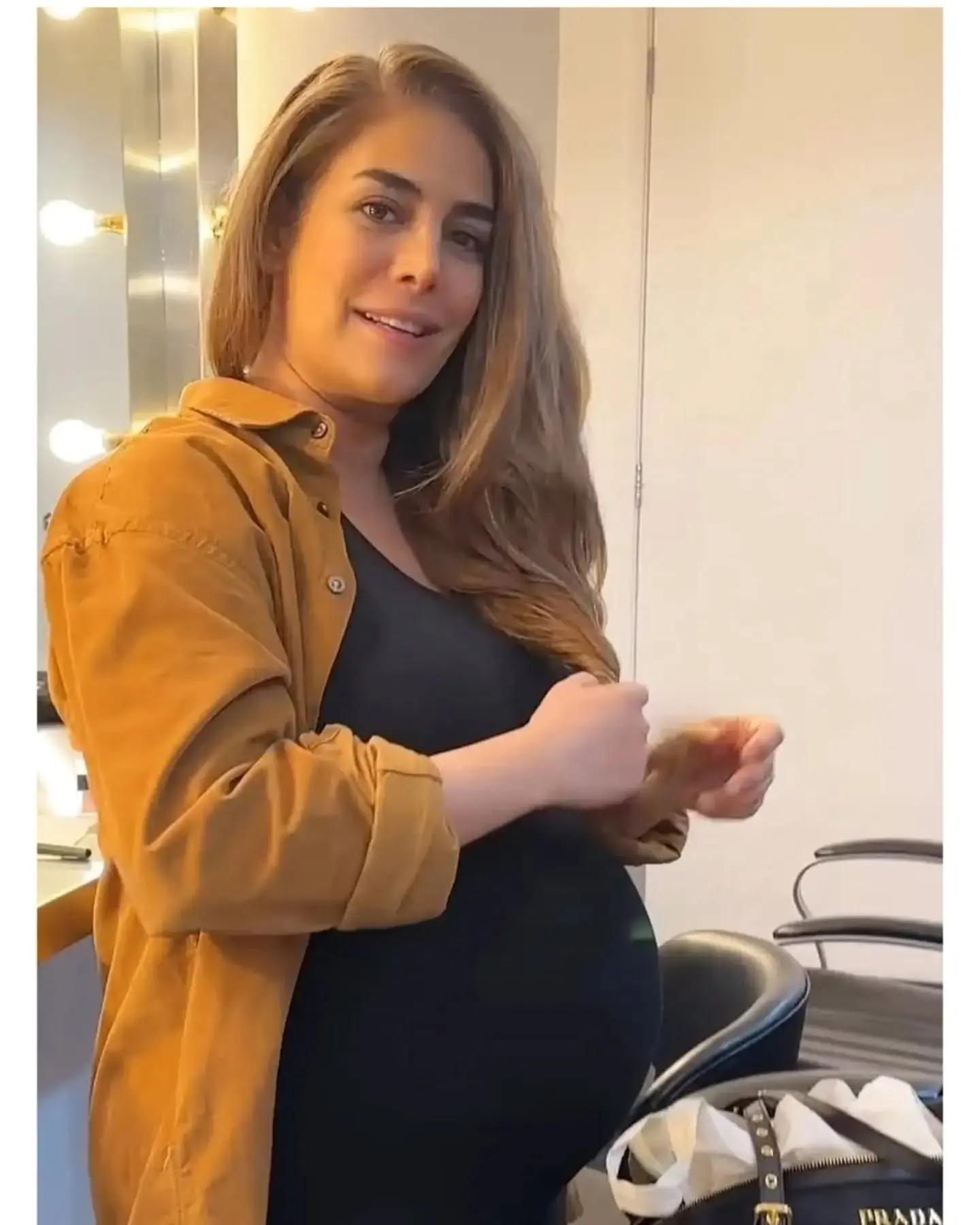 عکس حاملگی پریسا ساوجی عکس حاملگی پریسا ساوجی