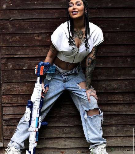 عکس خواننده 021g عکس خواننده 021g