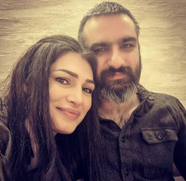 هیچکس کجا زندگی می کند؟