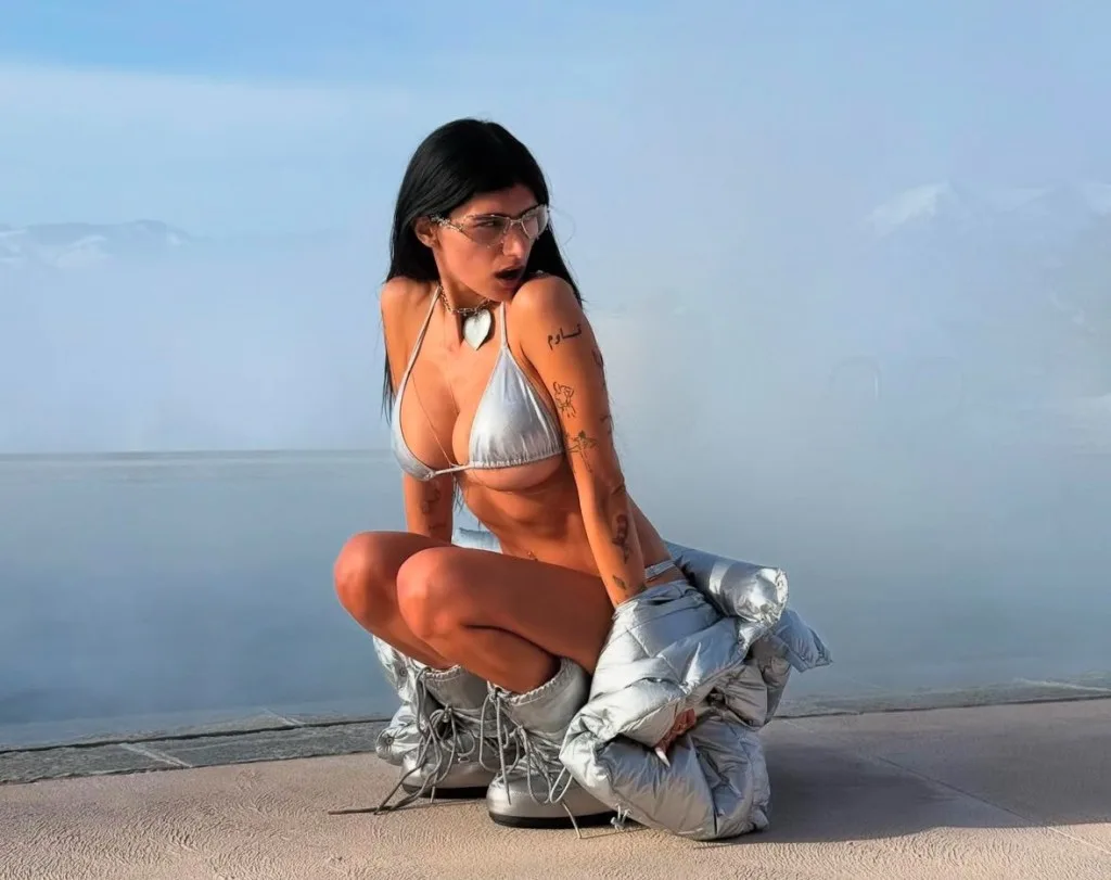 فیلم لخت شدن میا خلیفه فیلم لخت شدن میا خلیفه