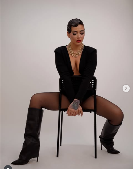 عکس ریحانه پارسا در استخر عکس ریحانه پارسا در استخر