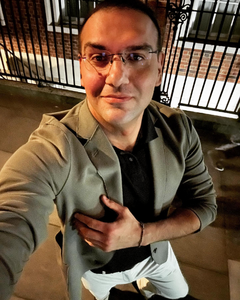 علی همدانی توییتر علی همدانی توییتر