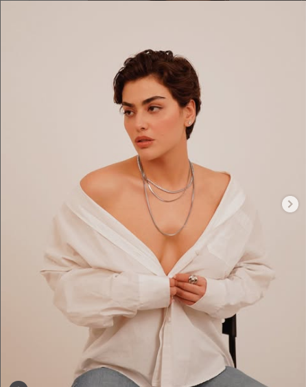 عکس ریحانه پارسا در ترکیه عکس ریحانه پارسا در ترکیه