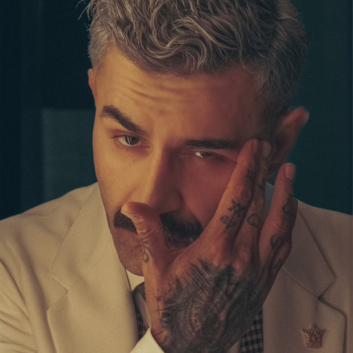 سال خروج شاهین نجفی از ایران سال خروج شاهین نجفی از ایران