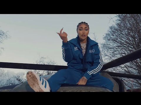 عکس 021g در استخر عکس 021g در استخر