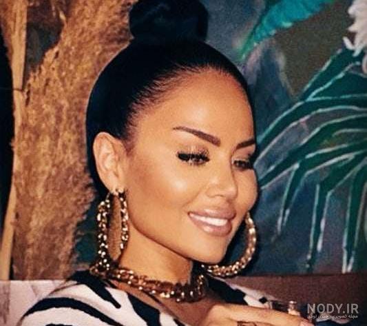 کس مینا نامداری