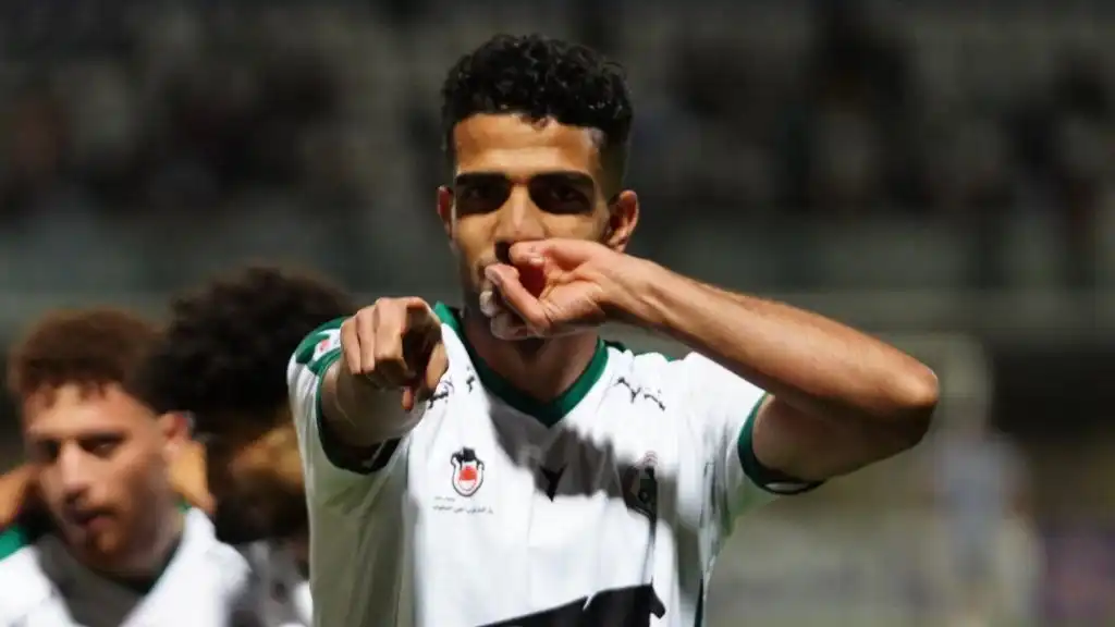 عکس آرش قادری بازیکن فوتبال عکس آرش قادری بازیکن فوتبال