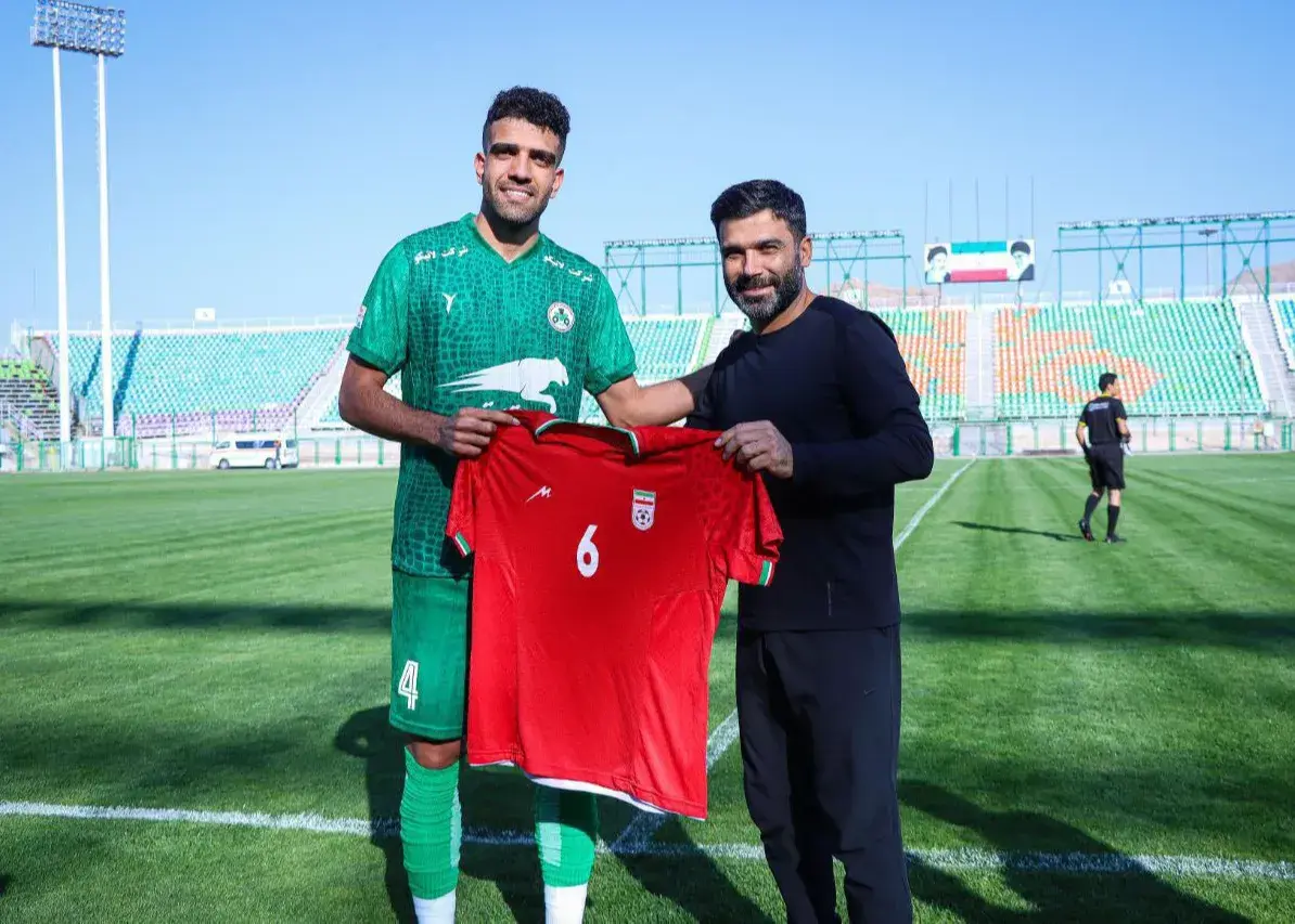 آرش قادری بازیکن تیم ذوبآهن آرش قادری بازیکن تیم ذوبآهن