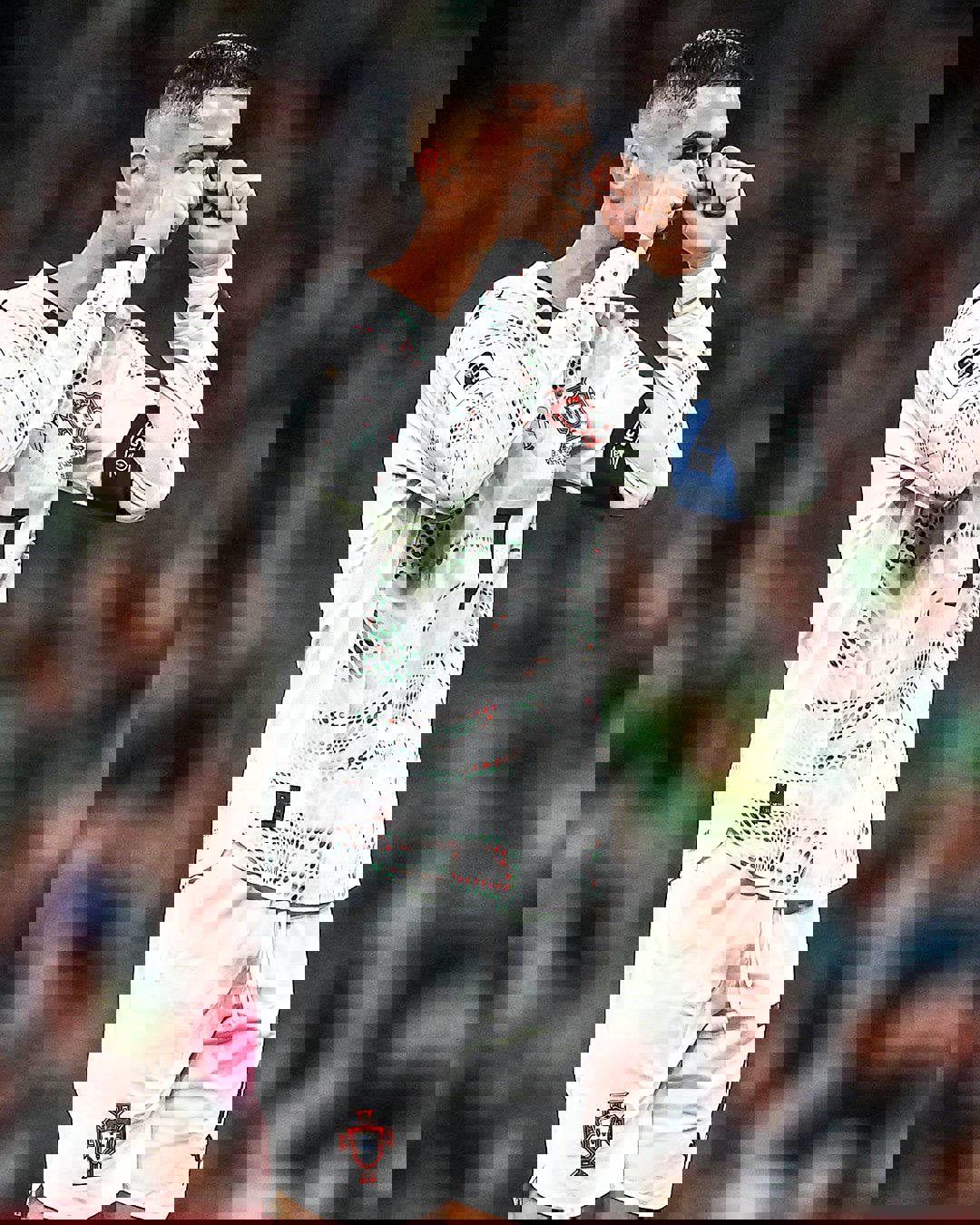 علت اخراج رونالدو چی بود