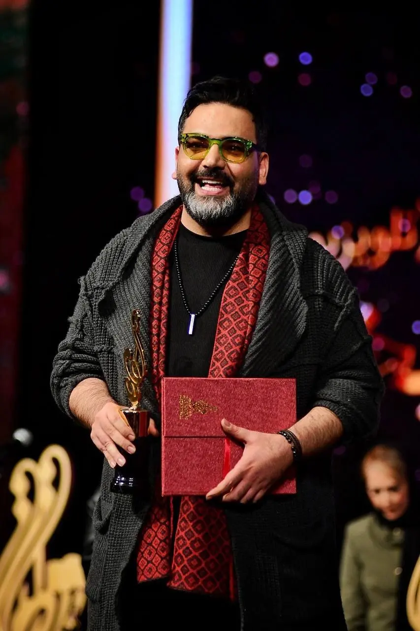 لباس احسان علیخانی