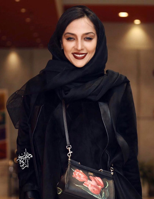 آناهیتا درگاهی آناهیتا درگاهی