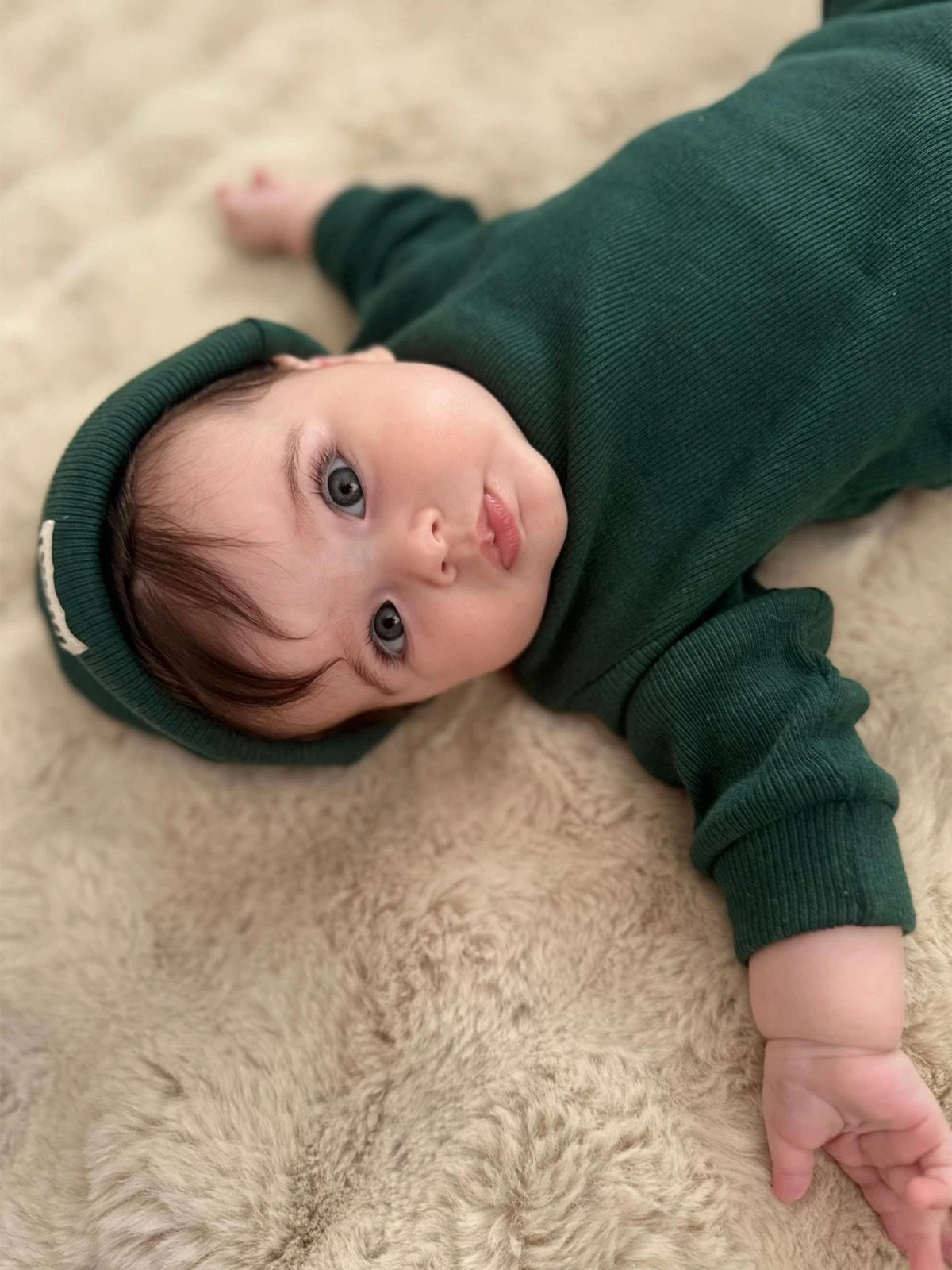 عکس بچه چشم سبز