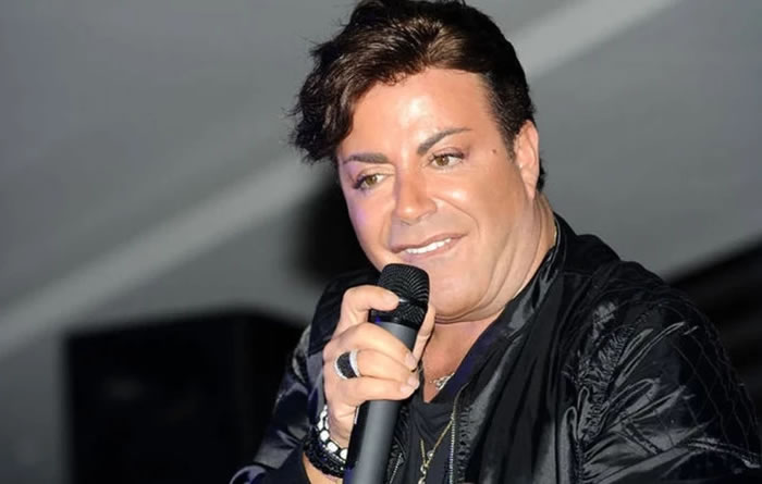 عکس های فاتح اورک خواننده ترک