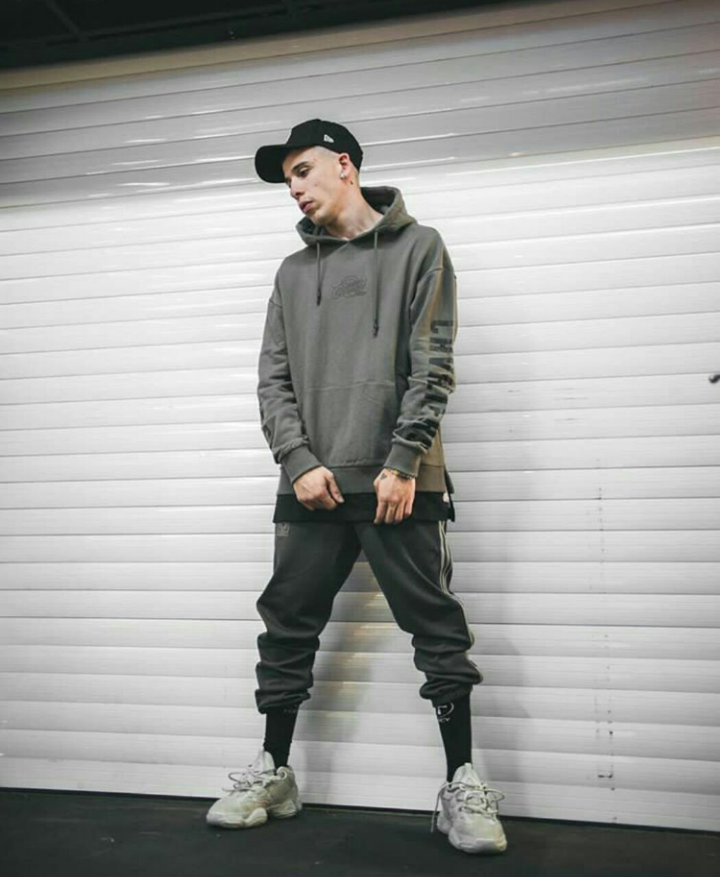 بیوگرافی کوروش وانتونز رپر